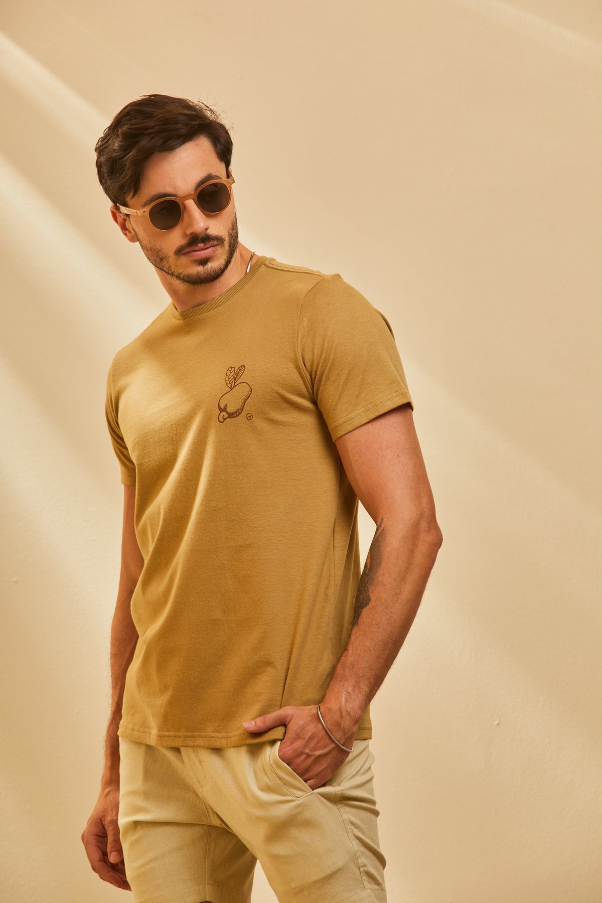 Tshirt Manga Curta Caju Tropical
